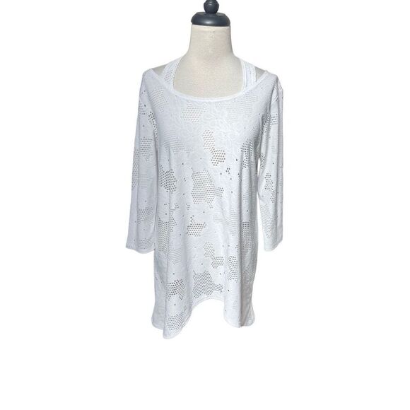 Clara SunWoo 3/4 Sleeve White Perforated Cold Shoulder Tunic Size Small - Picture 1 of 3